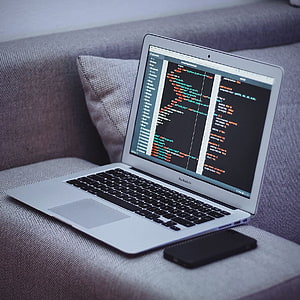 Macbook Air Coding Html Javascript, Codice, Web Design - Codifica On, Website Design Sfondo del telefono HD